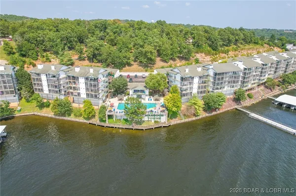 $460,000 | 901 Harbour Towne Drive, Unit E 901, Lake Ozark, MO 65049