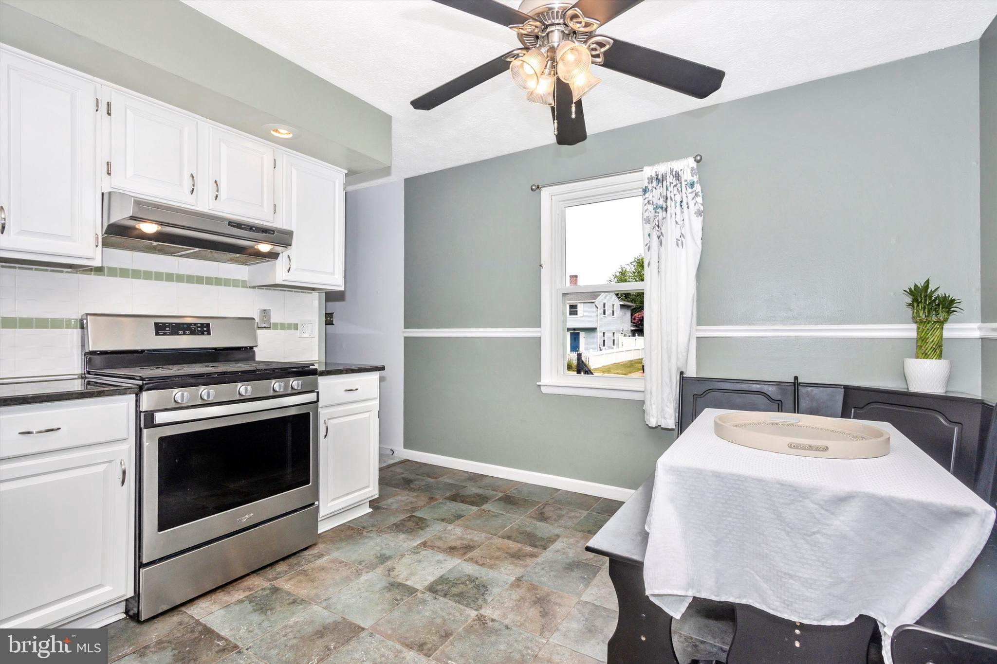 1217 Seven Oaks Road Halethorpe, MD 21227 - Photo 8 of 28