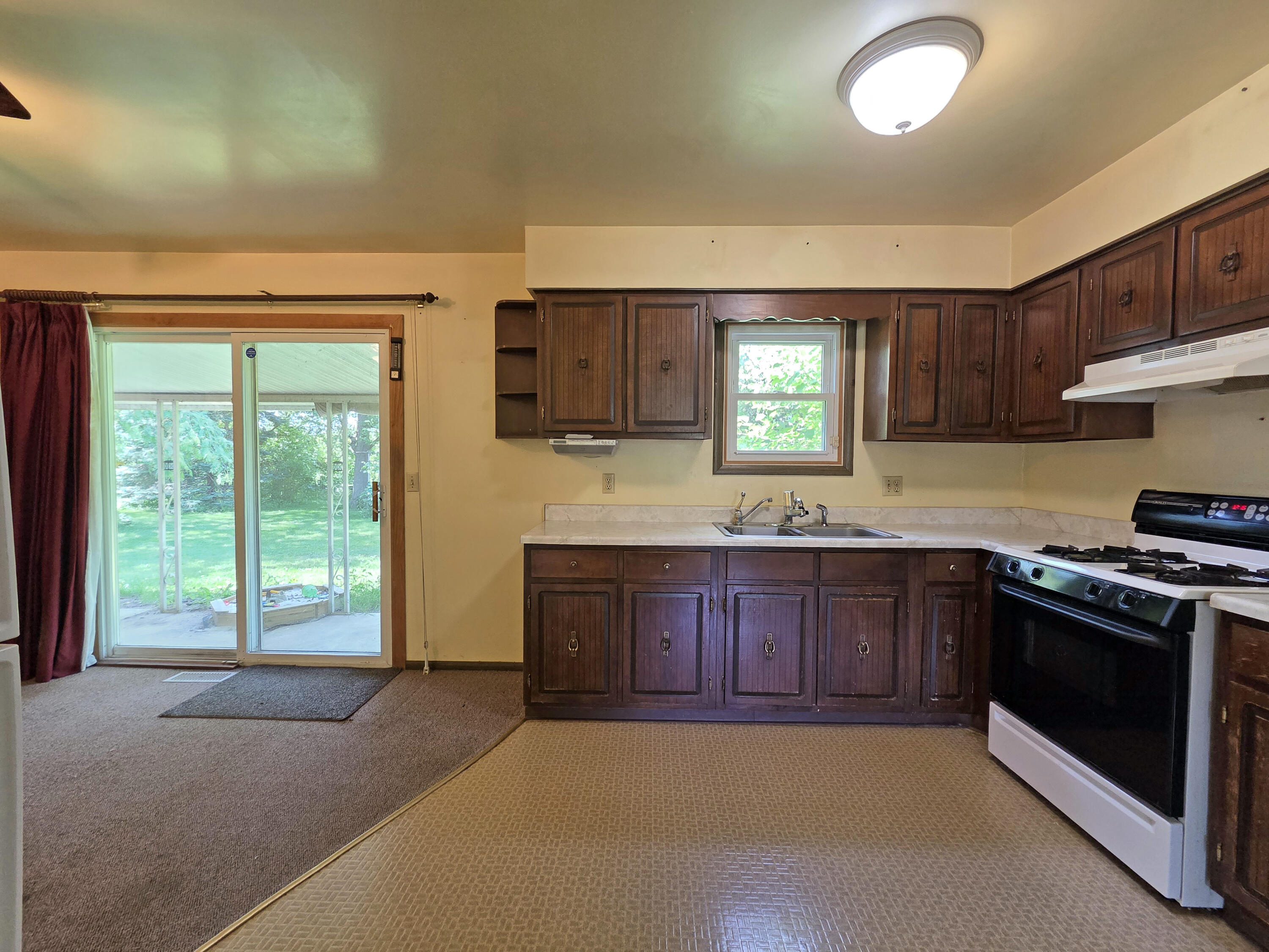 785 Aztec Court Lowell, IN 46356 - Photo 18 of 37 3000x2250