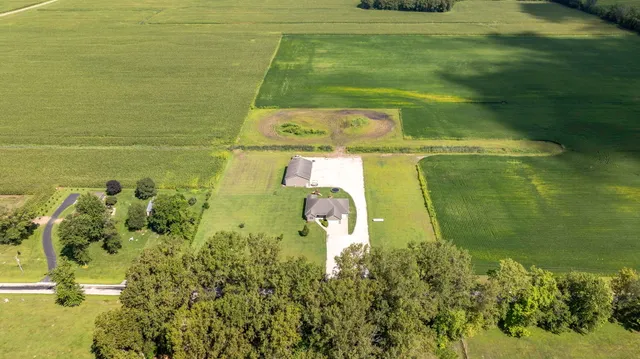 $589,999 | 22954 McGuire Road, Wilmington, IL 60481