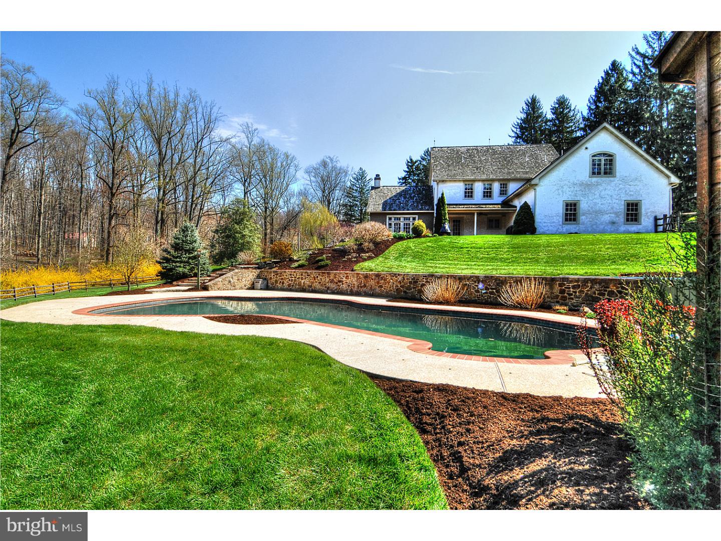 821 Cadmus Road Pottstown, PA 19465 - Photo 3 of 25