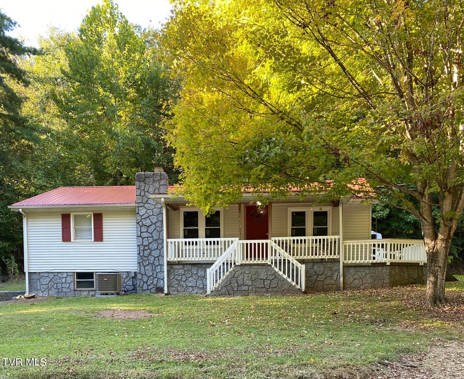 1117 Dry Creek Road Elizabethton, TN 37643 - Photo 1 of 1 IMG_7723