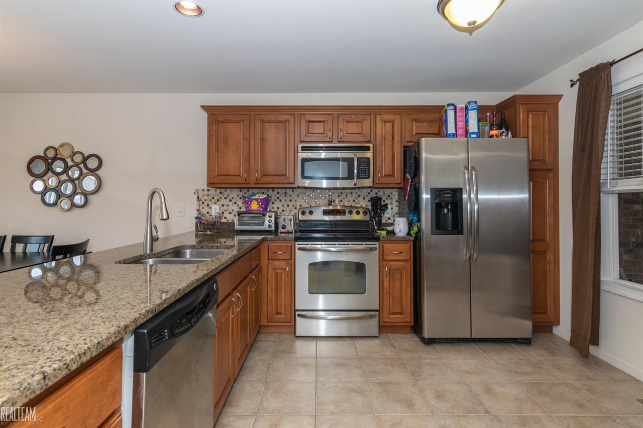 45685 Rathmore Drive Macomb, MI 48044 - Photo 11 of 26