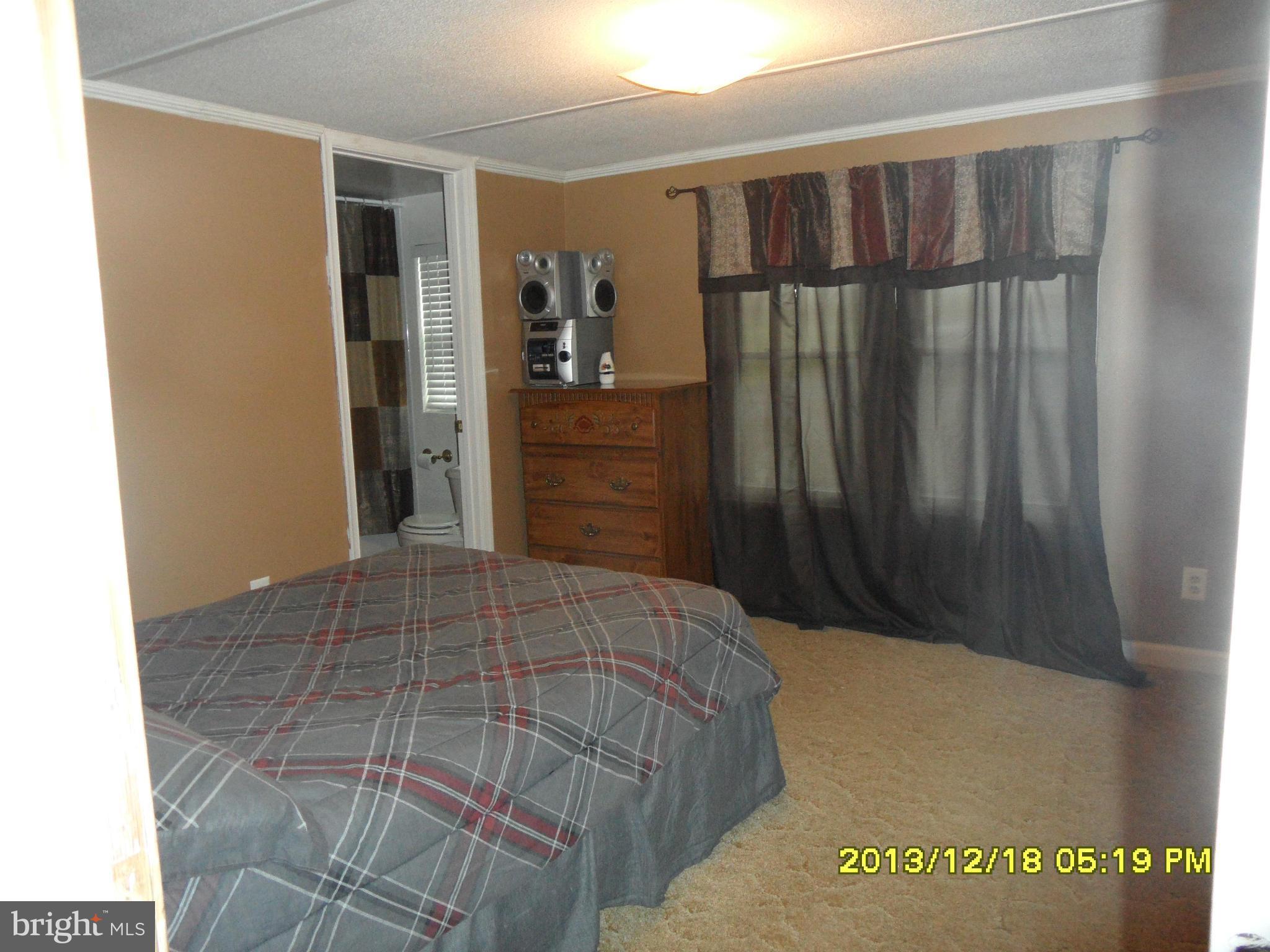 16312 Shinham Road Hagerstown, MD 21740 - Photo 14 of 17 Bedroom (Master)