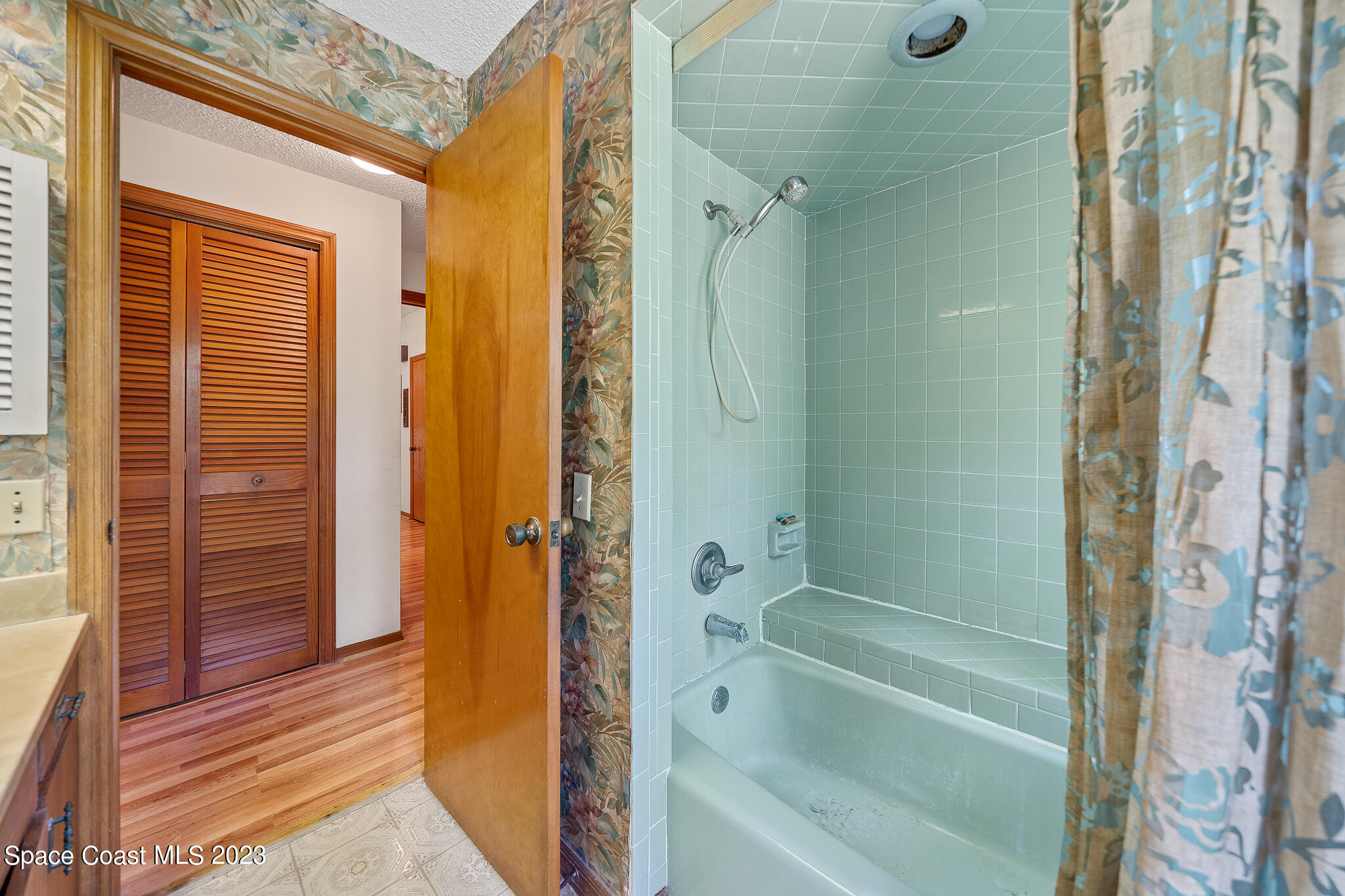 3836 Hield Road Northwest Palm Bay, FL 32907 - Photo 24 of 55 Master Bathroom