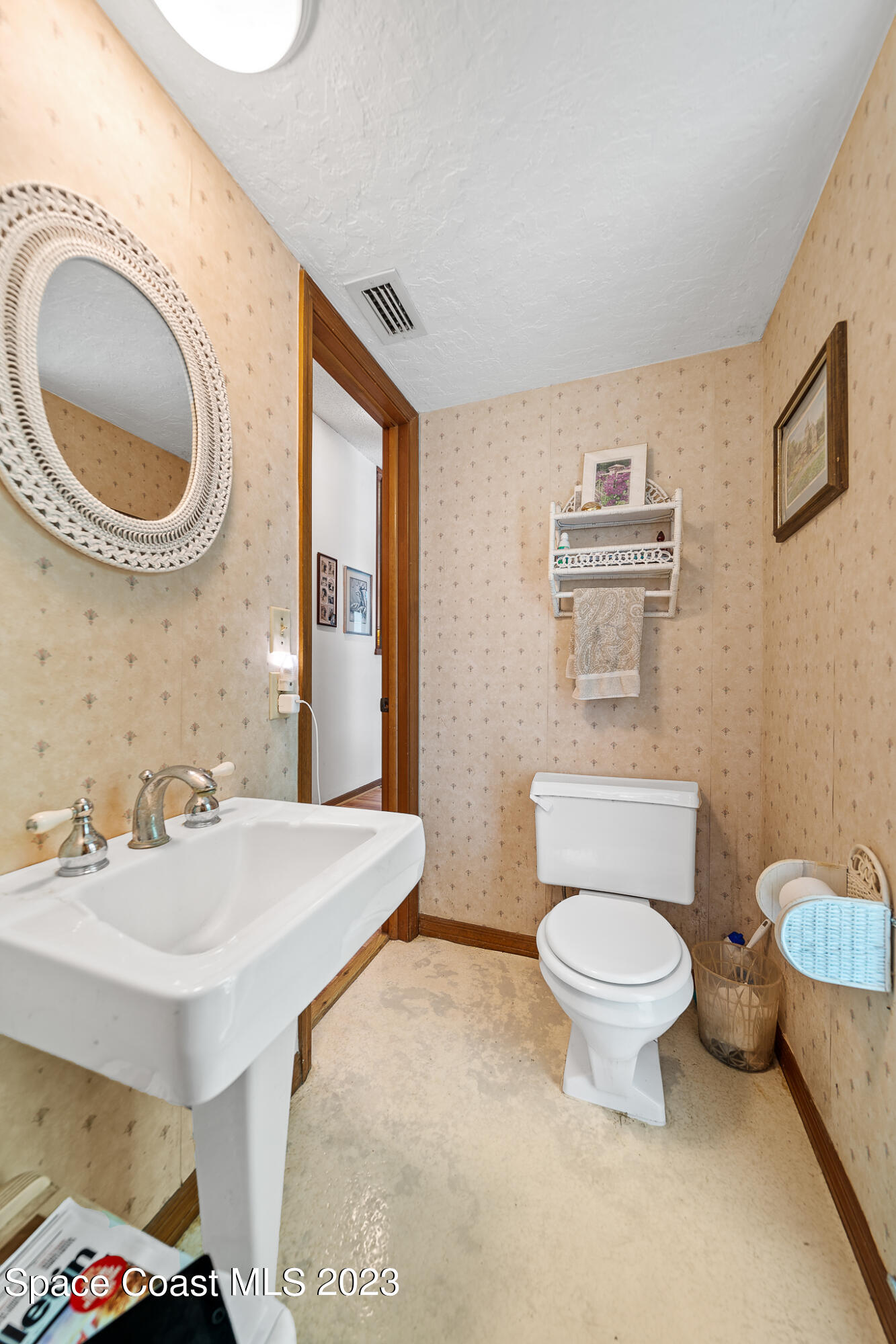 3836 Hield Road Northwest Palm Bay, FL 32907 - Photo 26 of 55 Half Bath