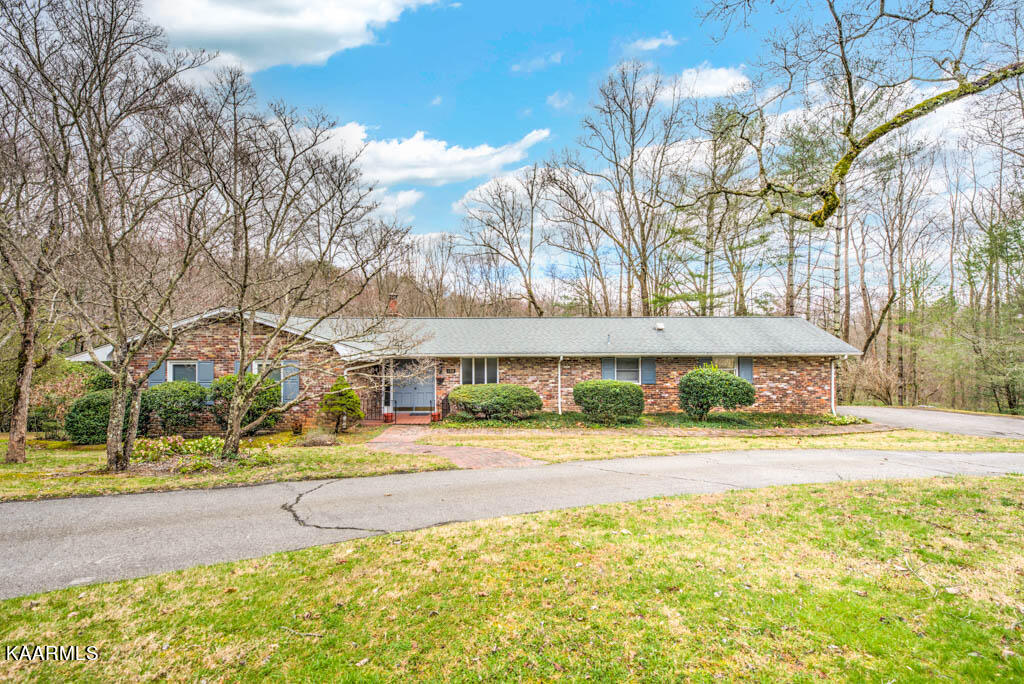 130 Reservoir Road Norris, TN 37828 - Photo 1 of 38 220309Rsvr130.6-8