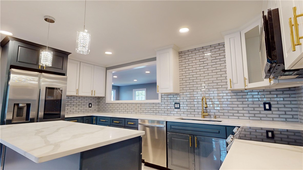77 King Philip Road Pawtucket, RI 02861 - Photo 9 of 49 Gallery Image 9