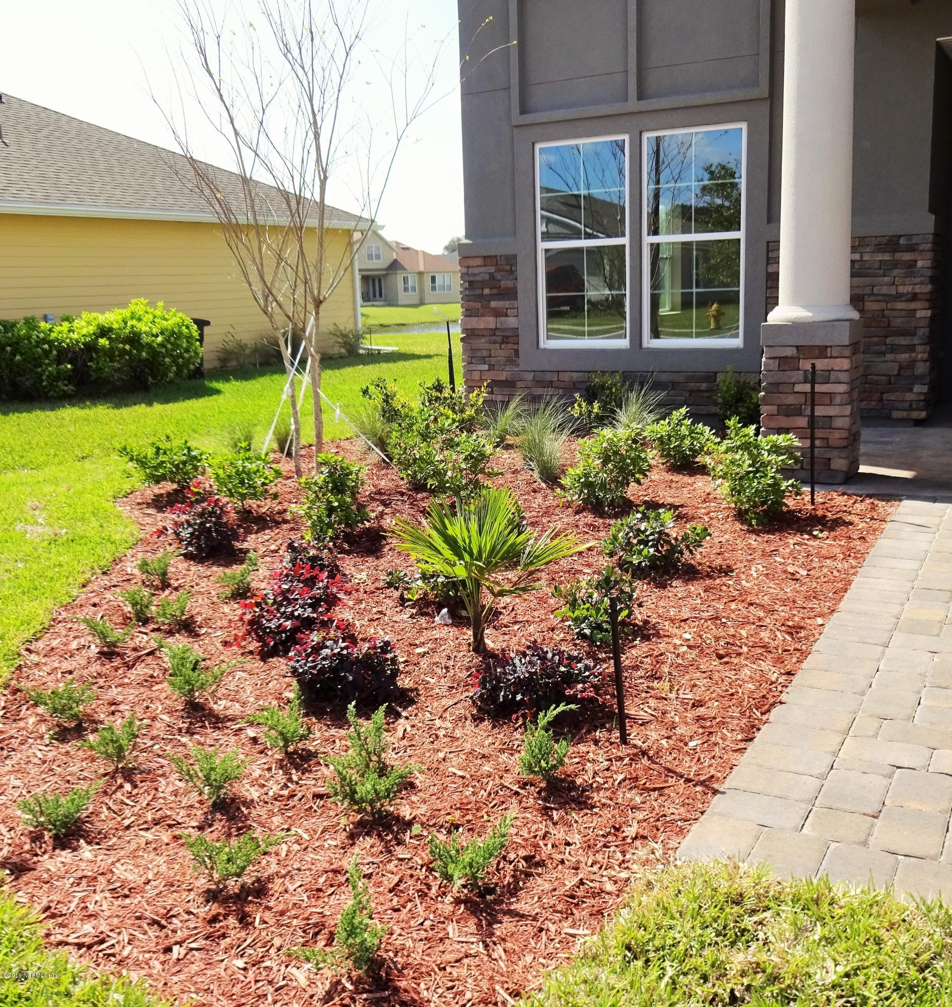 12120 Ridge Crossing Way Jacksonville, FL 32226 - Photo 10 of 26 Beautful Landscaping