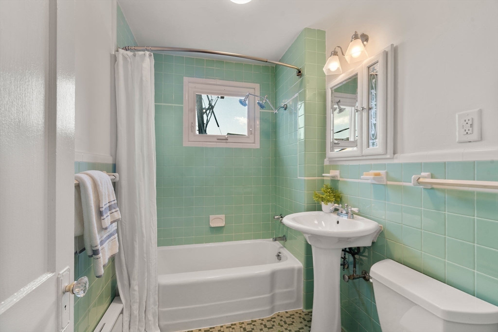 10 Creeley Road, Unit 10 Belmont, MA 02478 - Photo 7 of 19