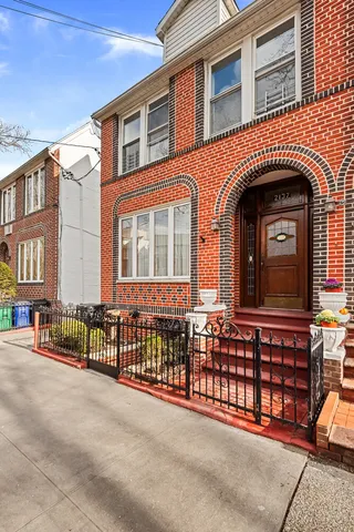 $2,650 | 2137 East 1st Street, Unit 2F | Gravesend