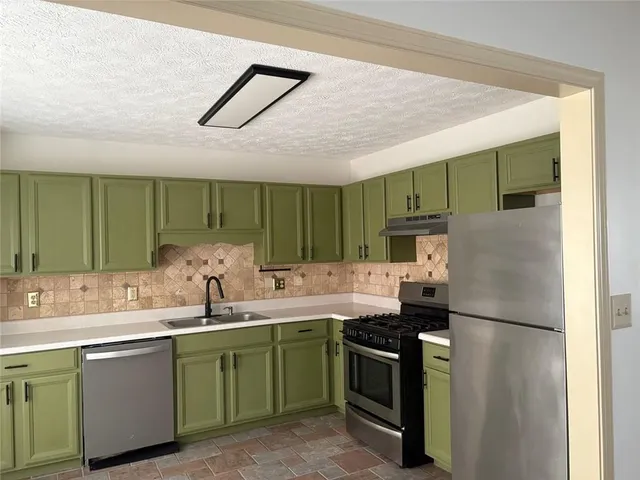 $2,300 | 11 Harvest Way, Hiram, GA 30141