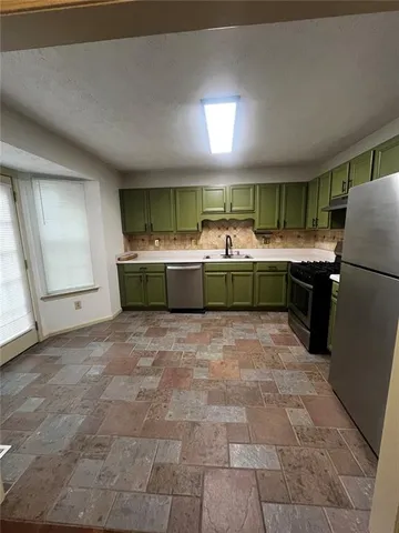 $2,300 | 11 Harvest Way, Hiram, GA 30141