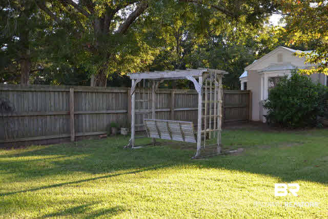 14909 Highway 104 Silverhill, AL 36576 - Photo 19 of 26