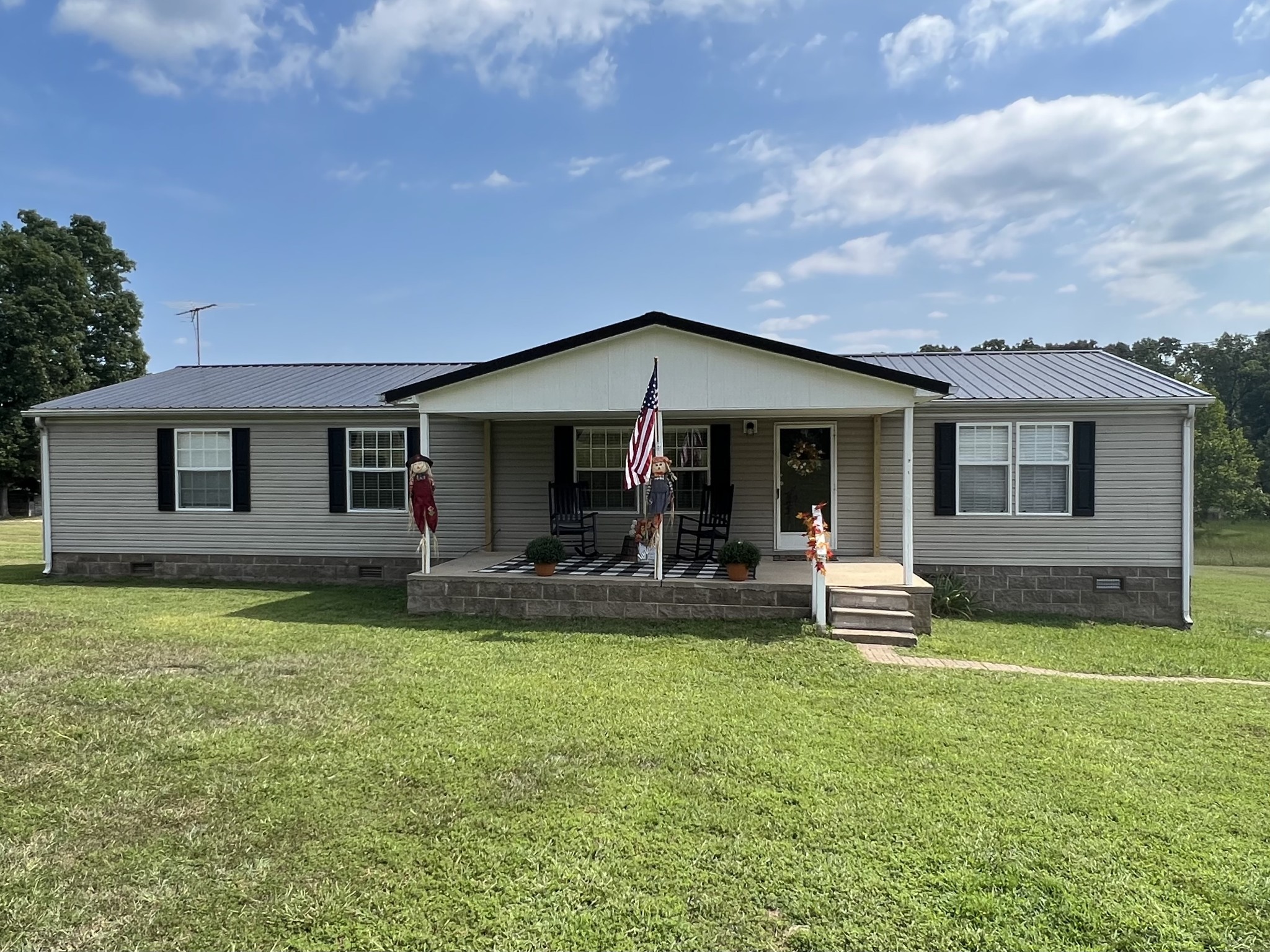 153 Edenway Road Dover, TN 37058 - Photo 1 of 14 Gallery Image 1