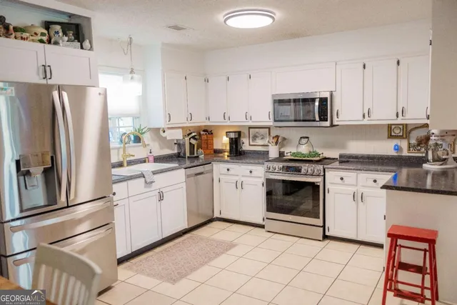 $259,000 | 144 Yardley Avenue, Baxley, GA 31513