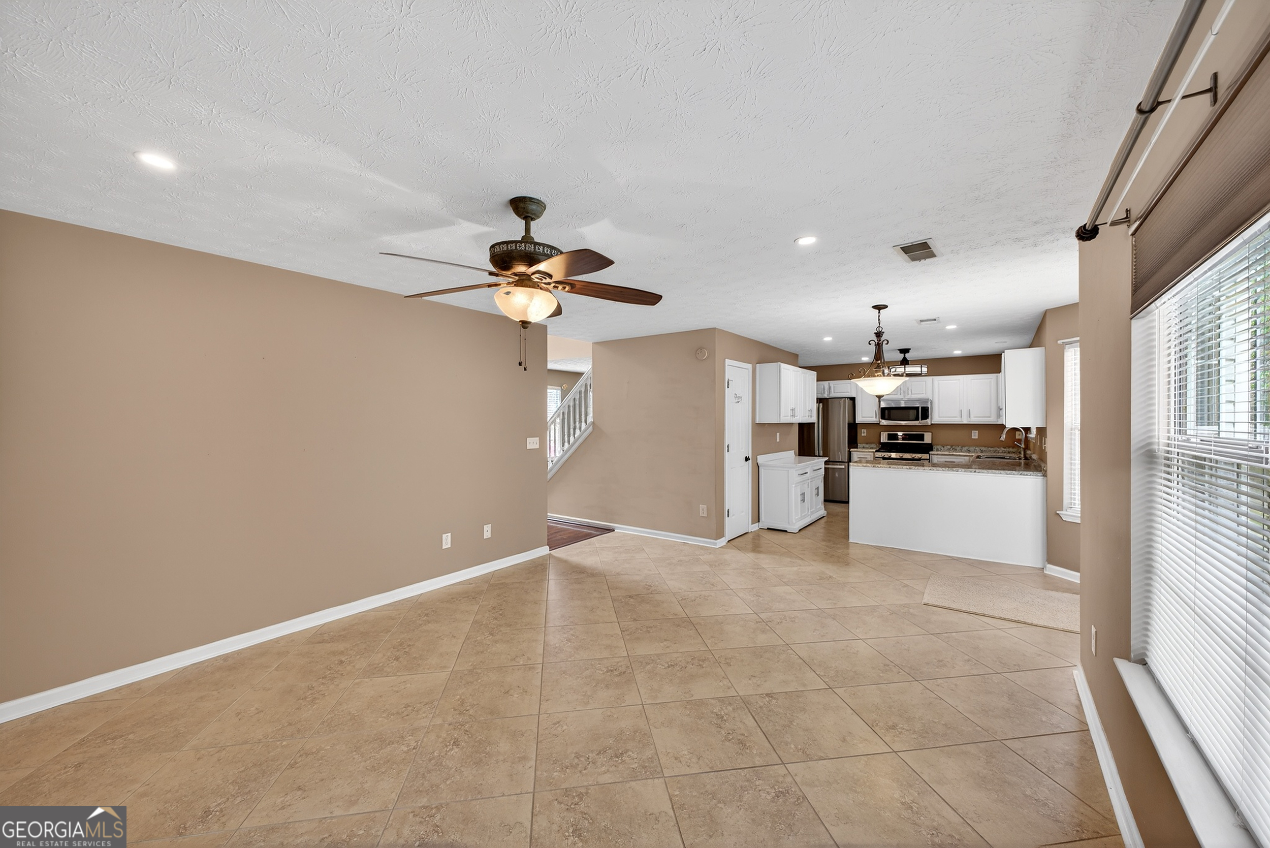 1380 Pebble Beach Lane Hampton, GA 30228 - Photo 8 of 37