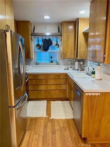 $2,500 | 23870 Lakeview Drive, Crestline, CA 92325