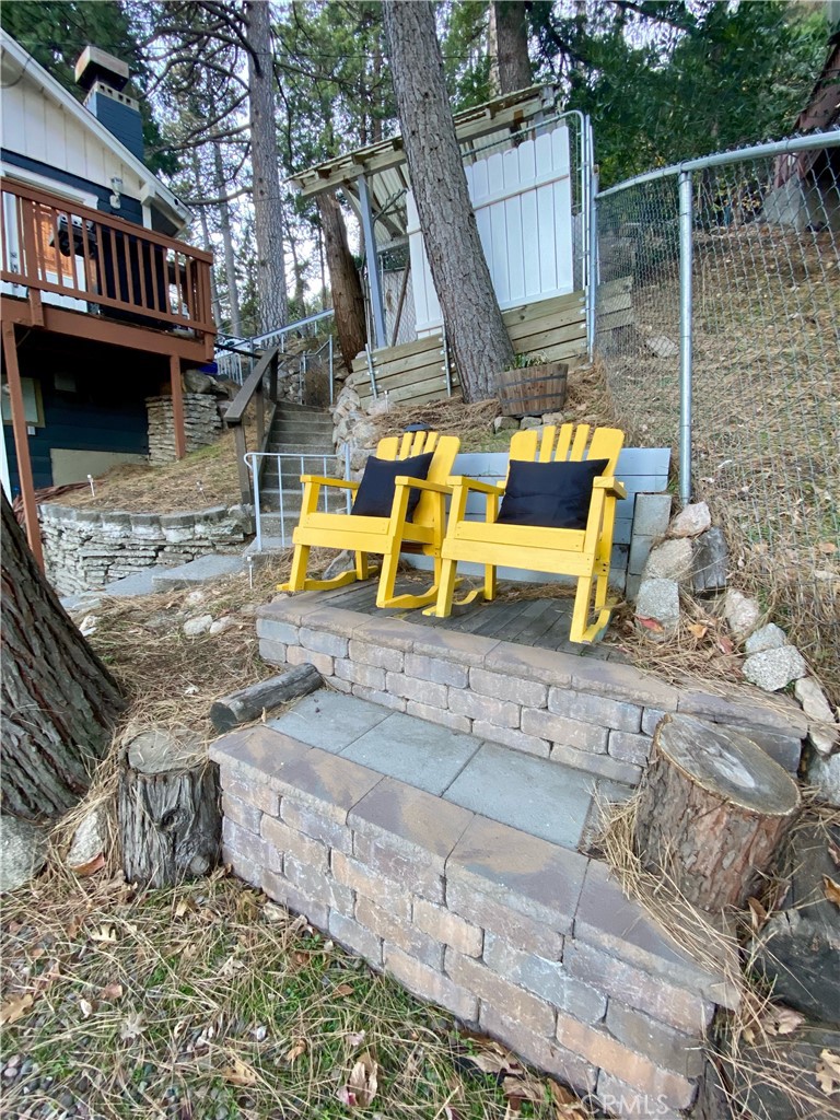 23870 Lakeview Drive Crestline, CA 92325 - Photo 5 of 20 Enjoy a glass of wine