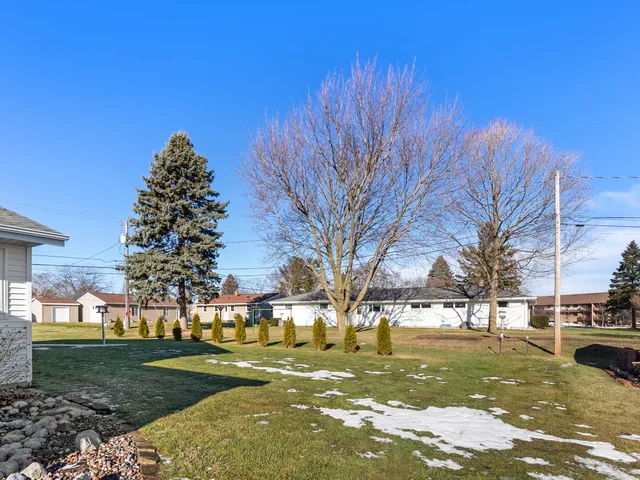 $414,500 | 1506 Hilltop Lane, Plymouth, WI 53073