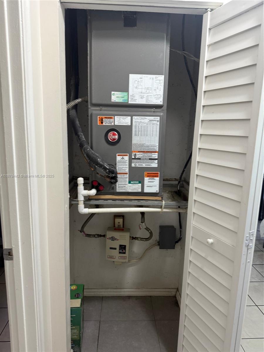 4929 Southwest 139th Court Miami, FL 33175 - Photo 17 of 27