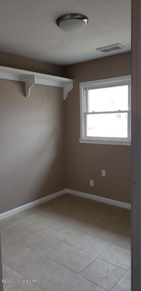5510 Rustic Way Louisville, KY 40218 - Photo 7 of 11 rusticbed