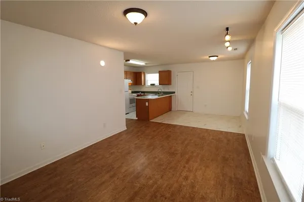 $1,600 | 2502 Bethabara Road, Winston-Salem, NC 27106