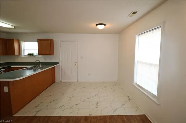 $1,600 | 2502 Bethabara Road, Winston-Salem, NC 27106