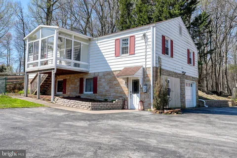 $409,990 | 2512 Grandview Road, Coatesville, PA 19320