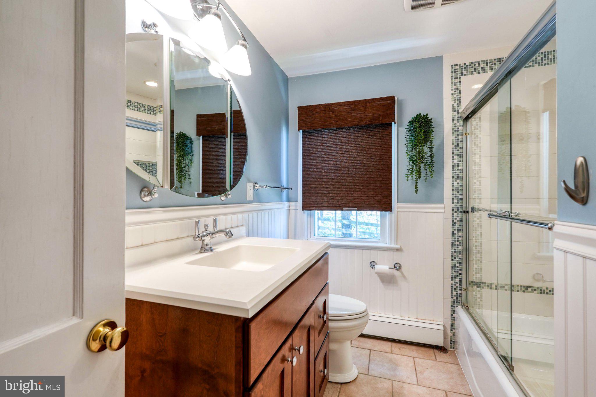 2512 Grandview Road Coatesville, PA 19320 - Photo 33 of 51 a bathroom with a sink toilet and shower