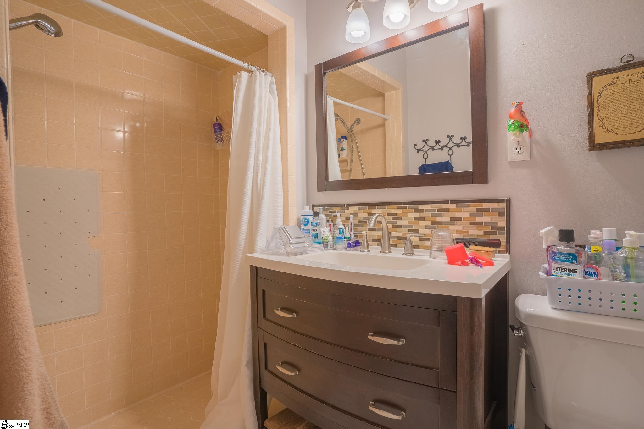 112 Wallingford Road Greenville, SC 29609 - Photo 15 of 22 Gallery Image 15