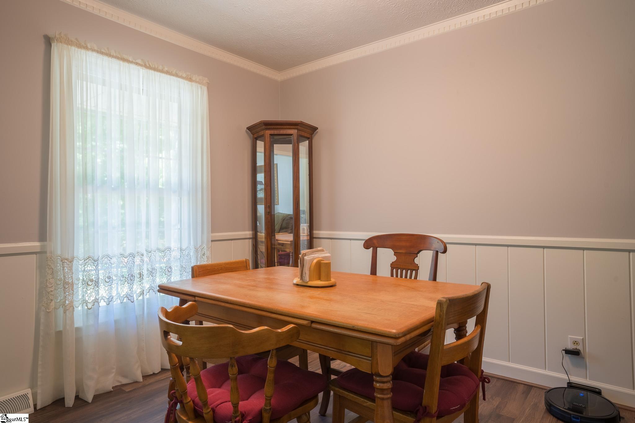 112 Wallingford Road Greenville, SC 29609 - Photo 8 of 22 Gallery Image 8