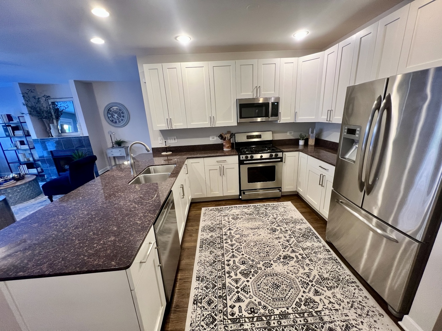 2305 West Chicago Avenue, Unit 1 Chicago, IL 60622 - Photo 8 of 11