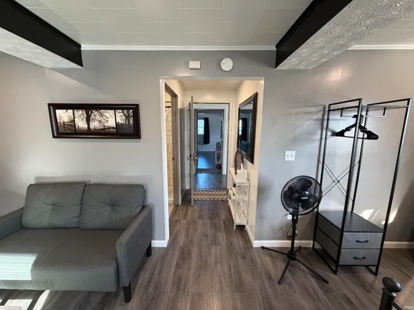 $214,900 | 88 Southeast 1st Street, Linton, IN 47441