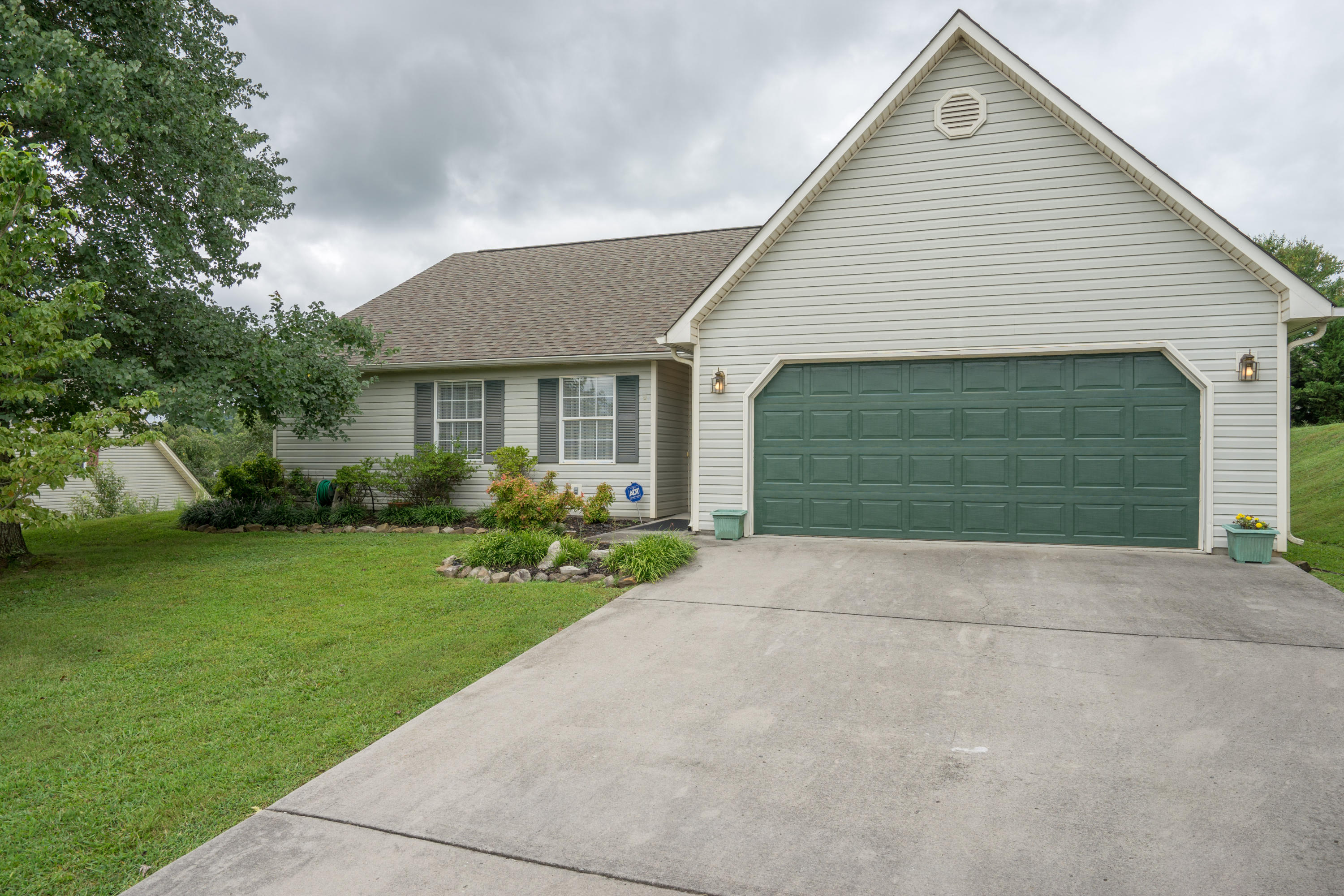 7507 Applecross Road Corryton, TN 37721 - Photo 2 of 21 DSC00109