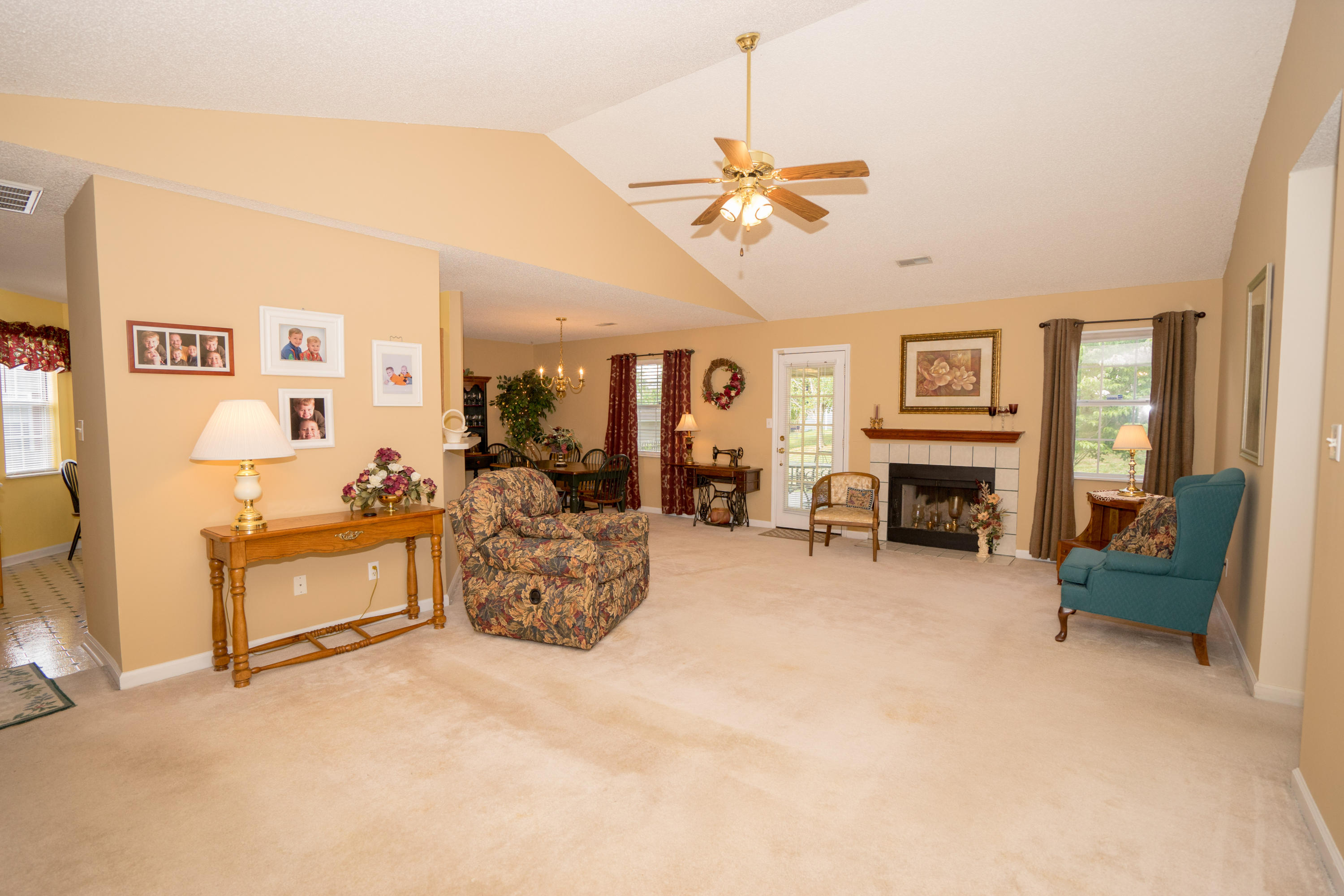 7507 Applecross Road Corryton, TN 37721 - Photo 5 of 21 DSC09294