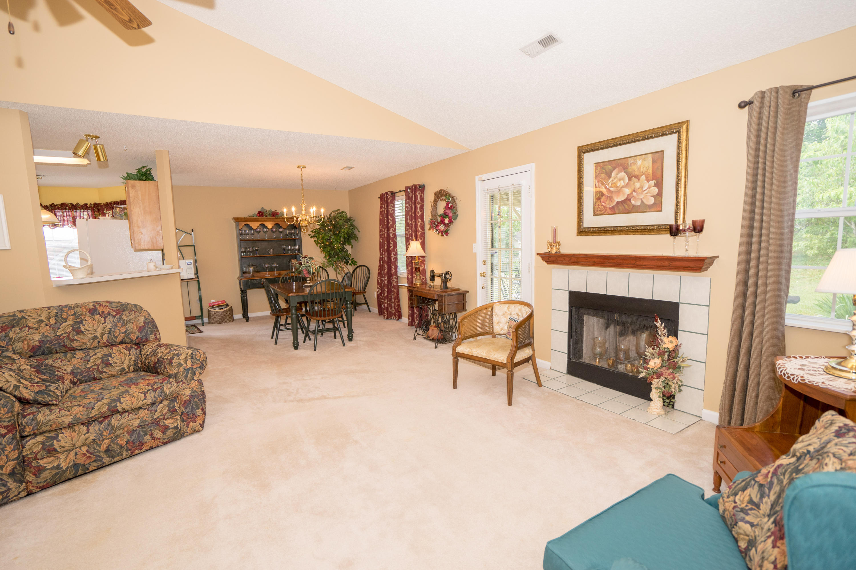 7507 Applecross Road Corryton, TN 37721 - Photo 6 of 21 DSC09295