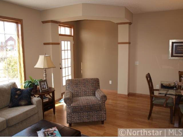 406 Valley Commons Hudson, WI 54016 - Photo 4 of 12 Gallery Image 4