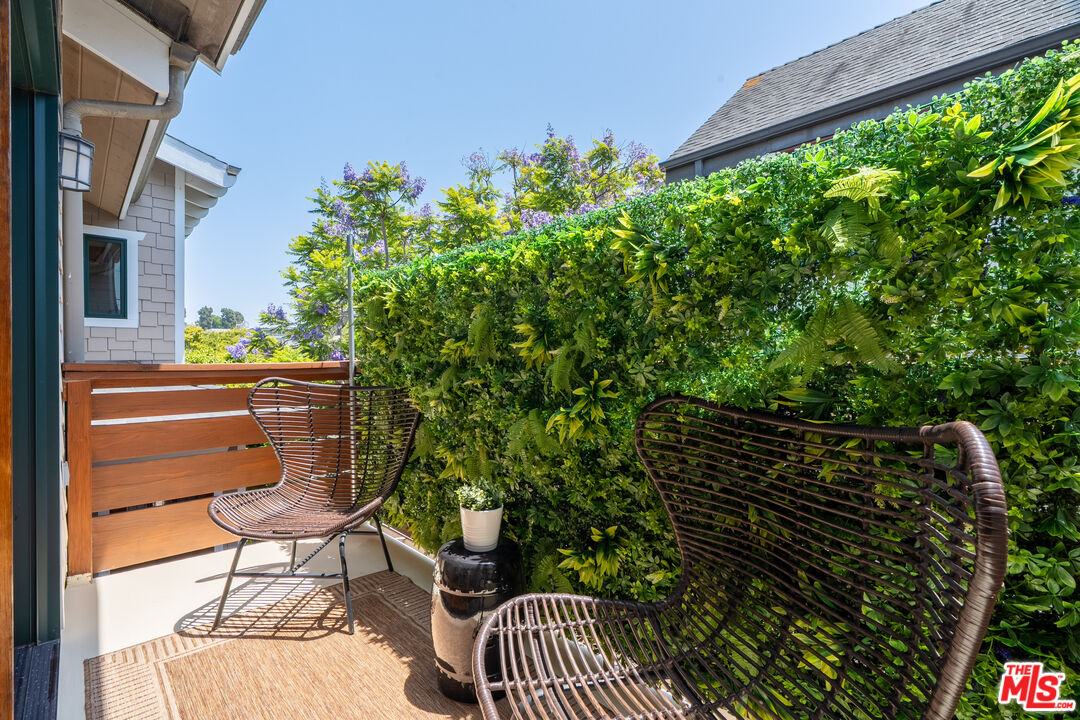 2411 4th Street, Unit 2 Santa Monica, CA 90405 - Photo 9 of 47
