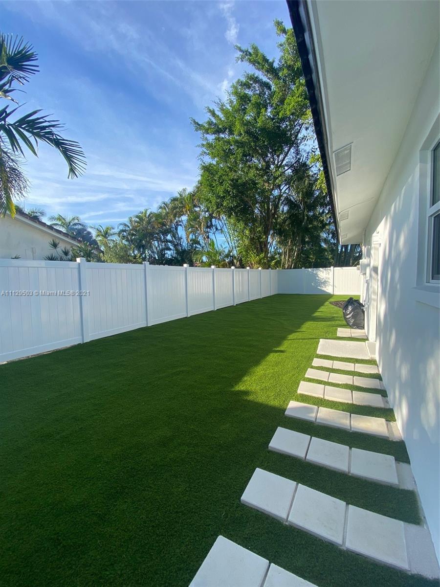 2579 Northwest 32nd Street Boca Raton, FL 33434 - Photo 26 of 32 Gallery Image 26