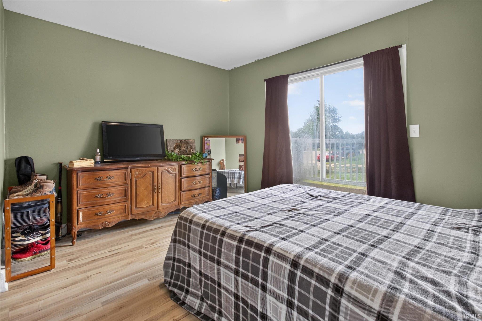 392 Fairmount Road Kingsford Heights, IN 46346 - Photo 9 of 22