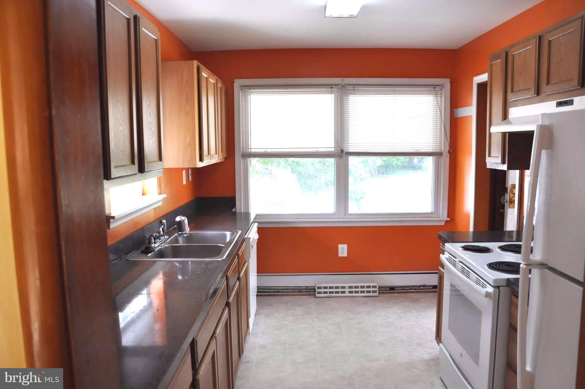 6705 Livingston Road Oxon Hill, MD 20745 - Photo 10 of 16 Kitchen
