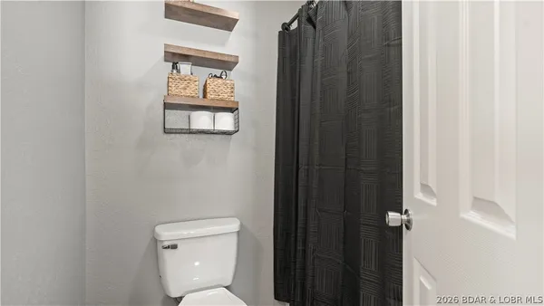 $199,900 | 205 Greenwich Avenue, Eldon, MO 65026