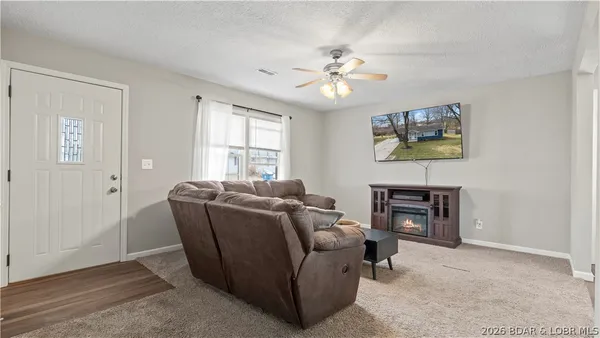 $199,900 | 205 Greenwich Avenue, Eldon, MO 65026