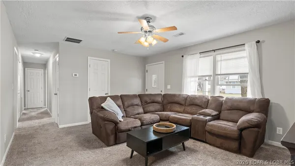 $199,900 | 205 Greenwich Avenue, Eldon, MO 65026