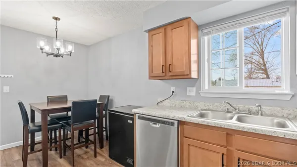 $199,900 | 205 Greenwich Avenue, Eldon, MO 65026