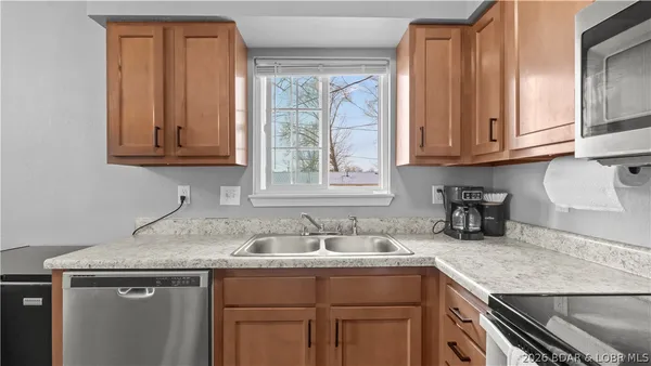 $199,900 | 205 Greenwich Avenue, Eldon, MO 65026