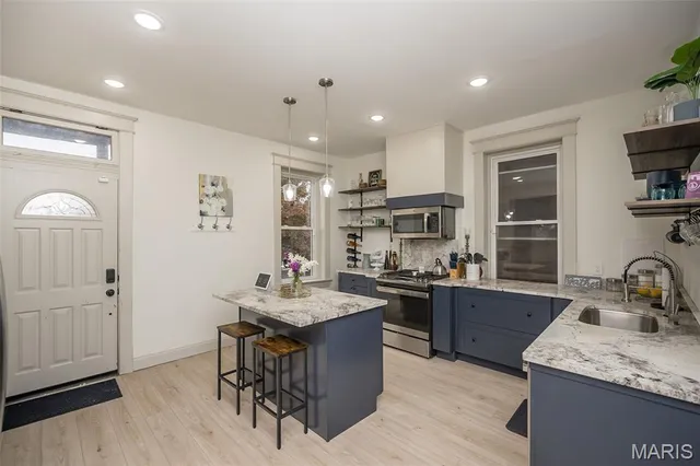 $335,000 | 2626 Minnesota Avenue, St. Louis, MO 63118