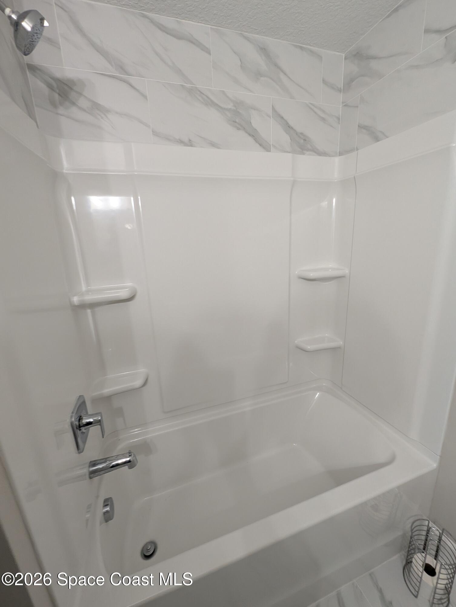 1356 Torgerson Road Southeast Palm Bay, FL 32909 - Photo 7 of 46 Hall bath tub