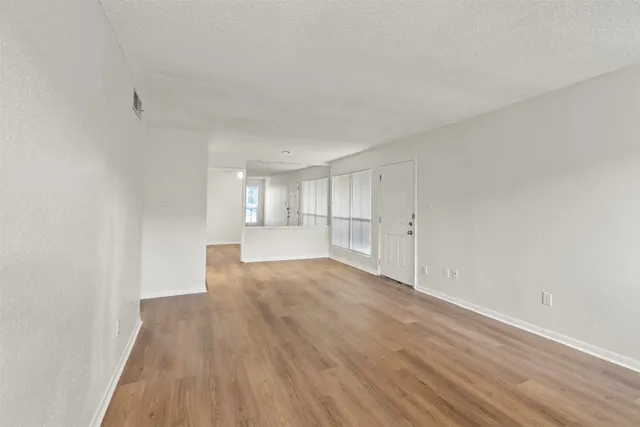 $110,000 | 1516 Bay Area Boulevard, Unit Q1, Houston, TX 77058